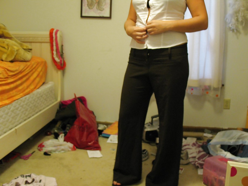 Sex Pretty Amateur Teen Carole 2 image