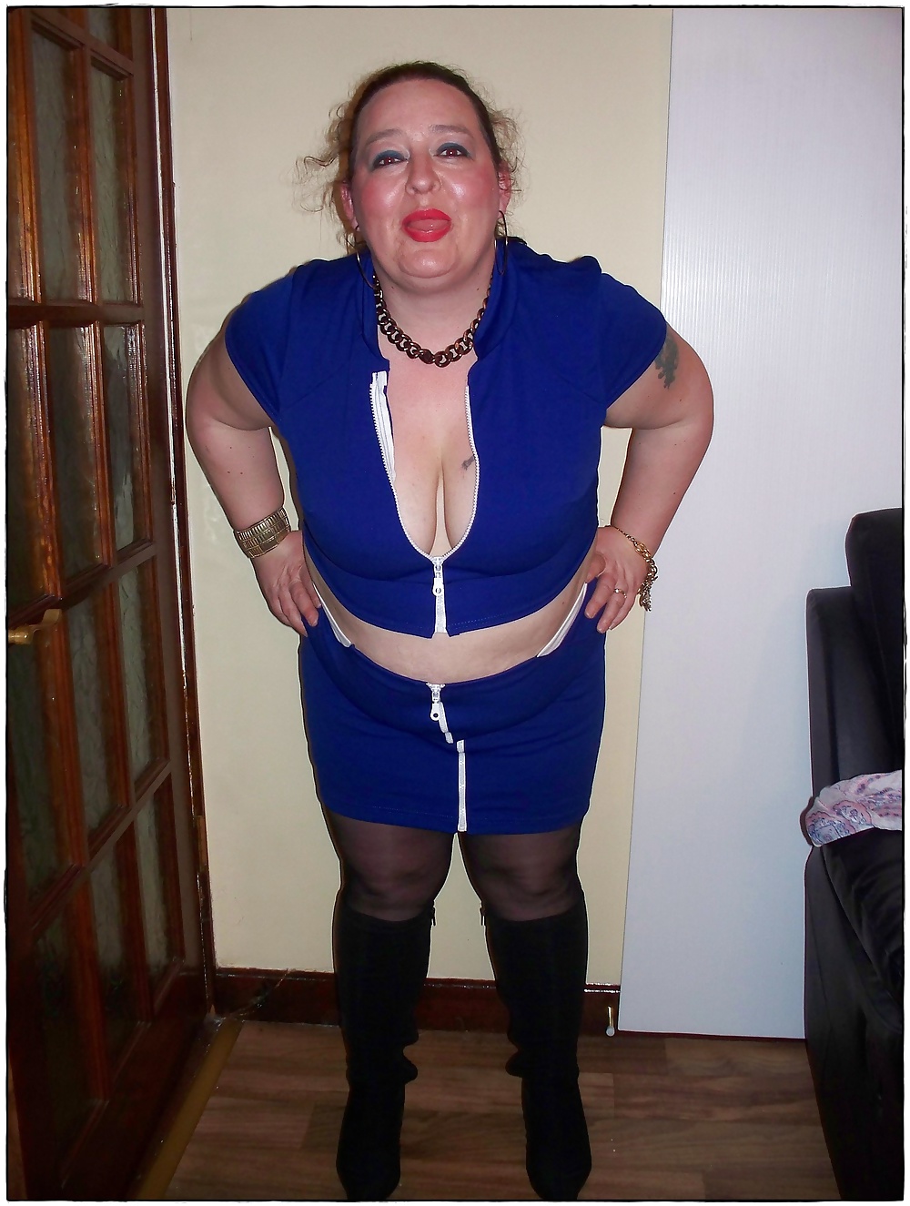 Sex Pig karen dressed in blue image