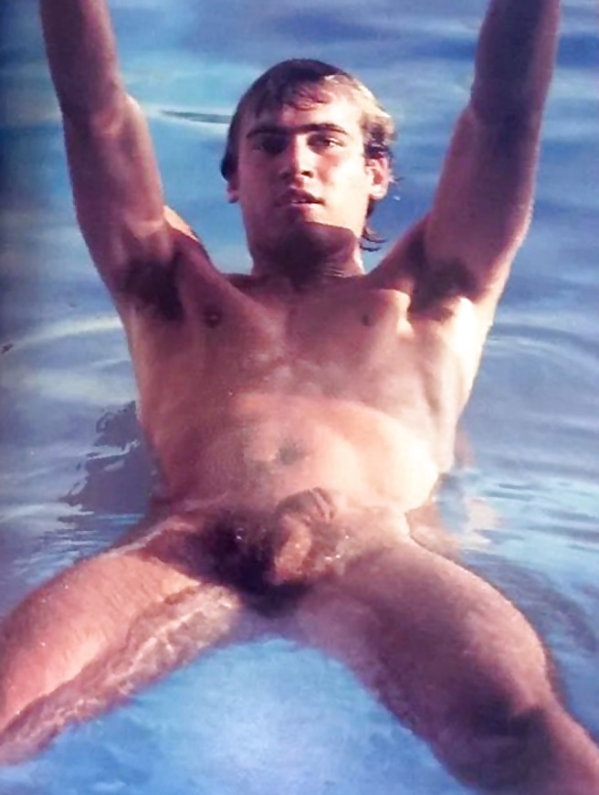 Sex underwater voyeur image