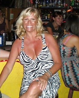 Sex College Sexts image