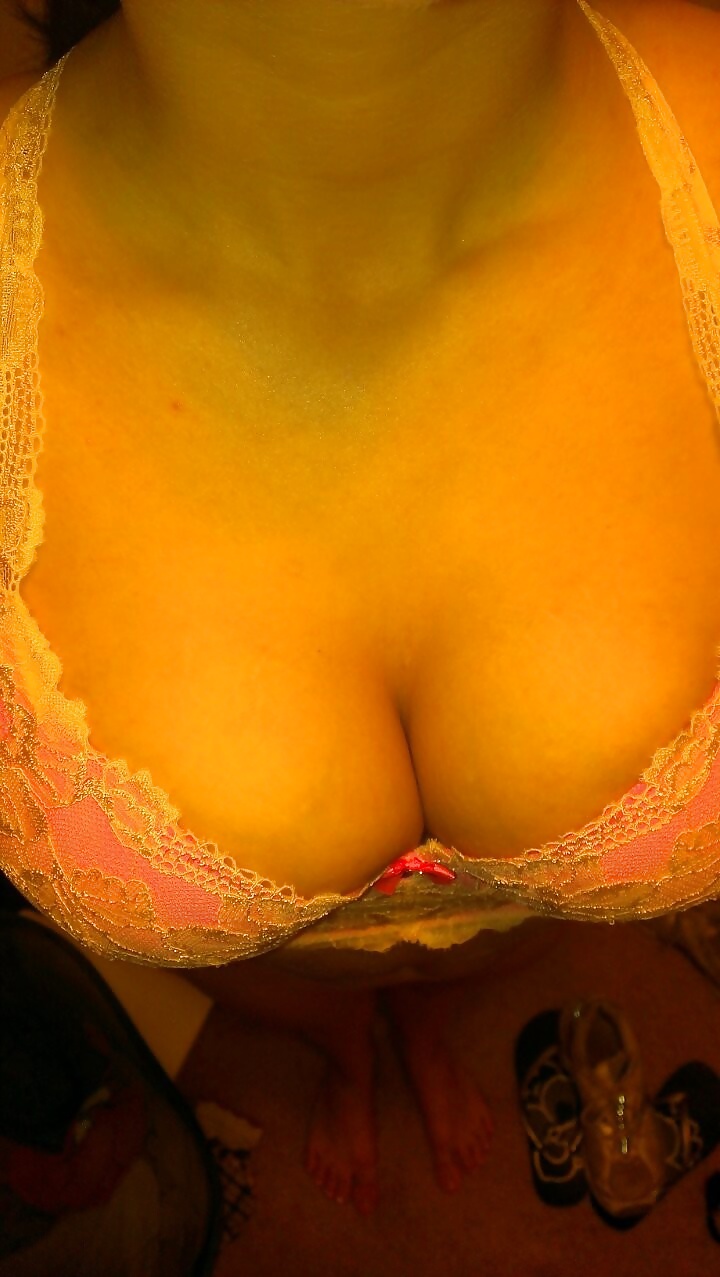 Sex Busty Brynn in Lingerie image