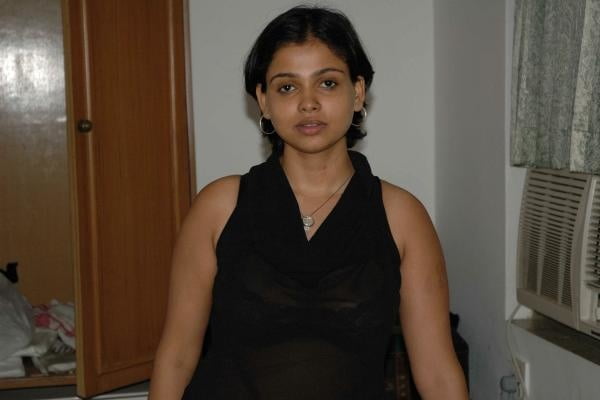 Sex Madhu Sharma - Indian Wife's Candid Nude and Sex Pics image