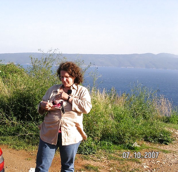 Sex flashing outdoor image