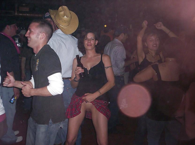 Sex outdoor-2019-2 image