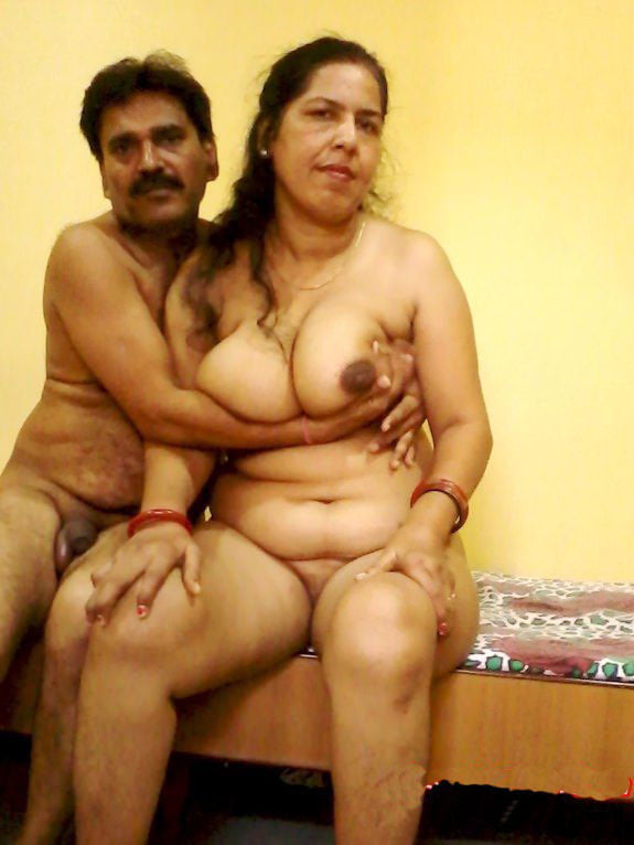 Finest Mature Desi Aunty Nude Gif