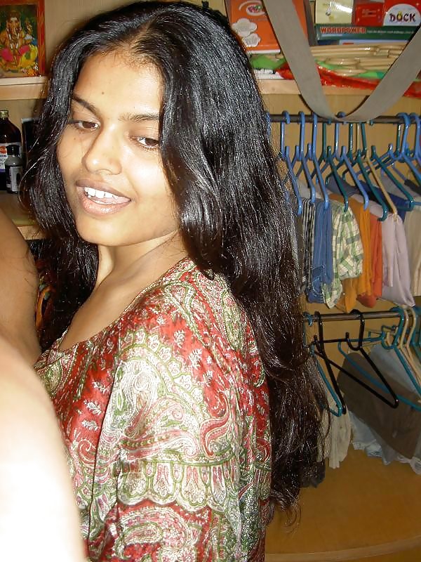 Sex ARPITA - HOT INDIAN WIFE image