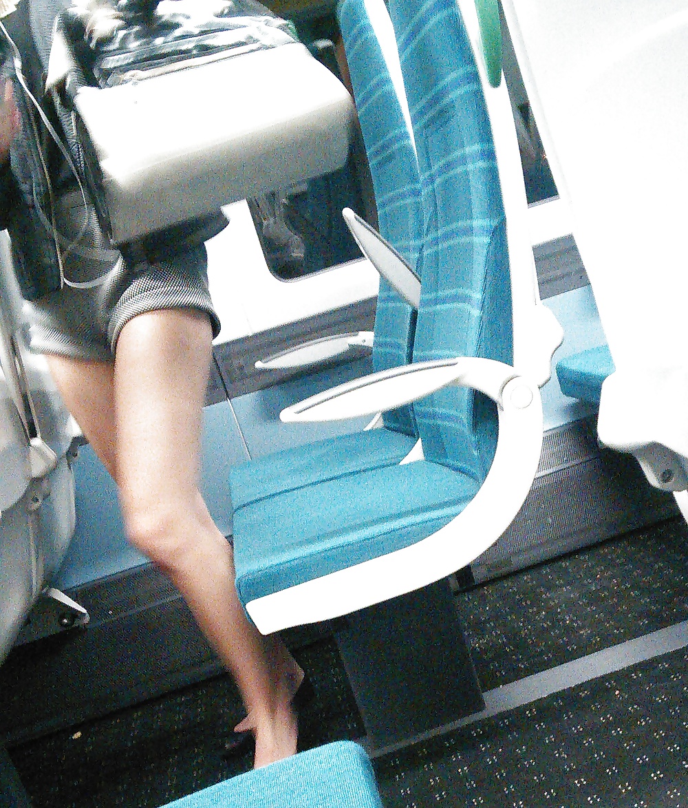 Sex Londonperv's Candids 2014 - Train Perving vol 3 image