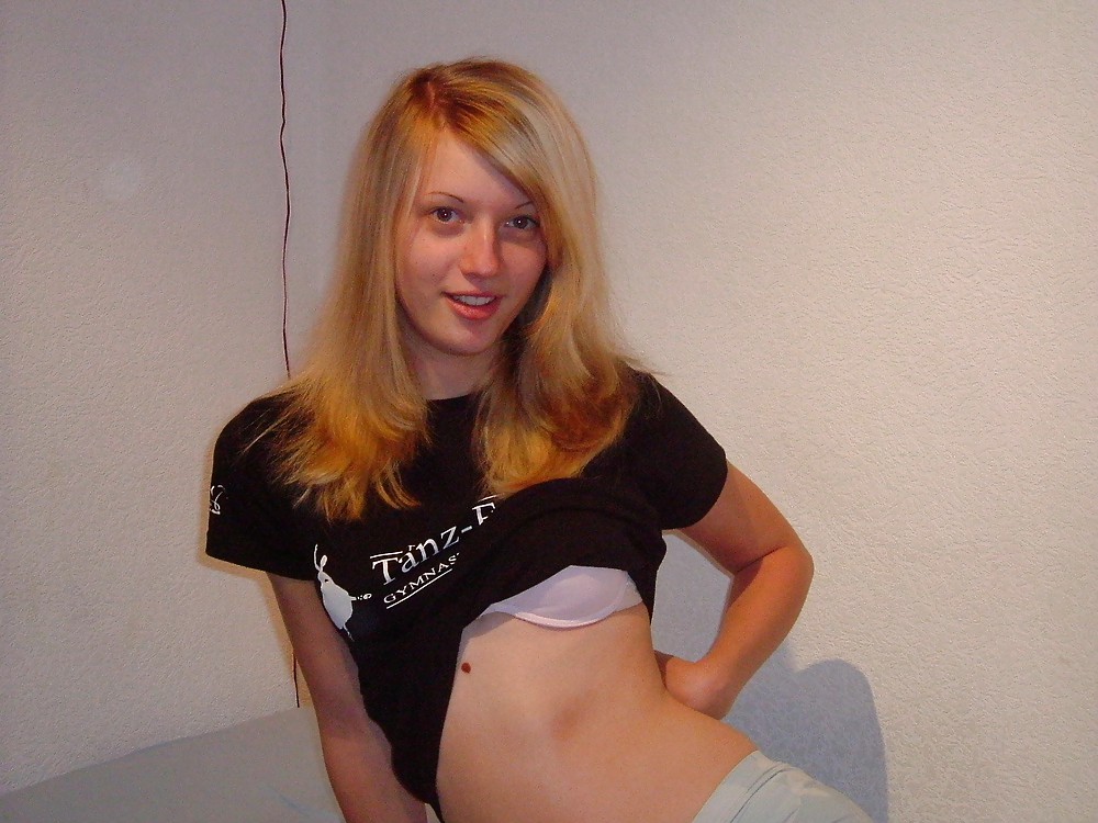 Sex VICKY - GERMAN HOT TEEN image