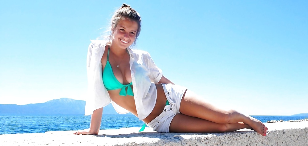 Sex Anna goes on holidays image