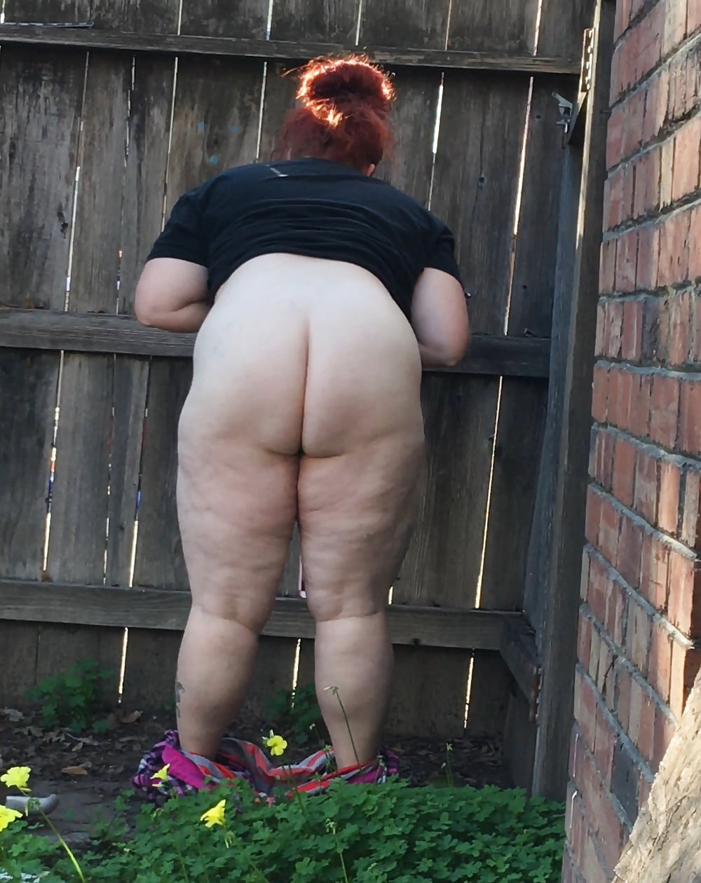 Sex Fat Sexy Neighbor Flashing Me In The Backyard.. image