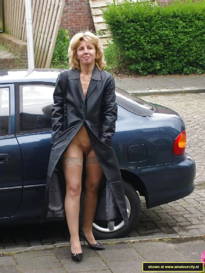 Sex Mature Wives, Milfs Car Picture Mix image