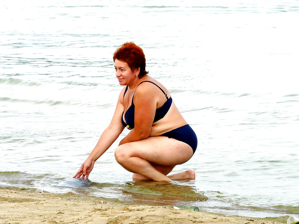Sex Russian women on the beach! image