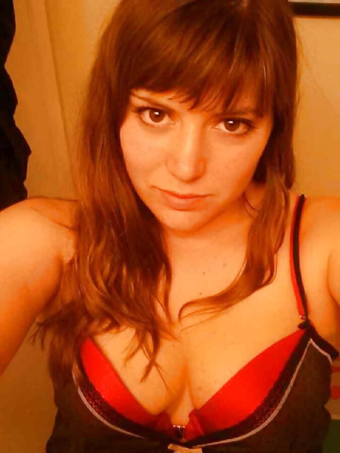 Sex Young Slut Goes Public image