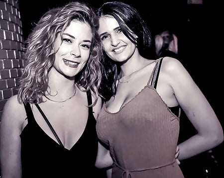 Girls partying in club - Paris #29