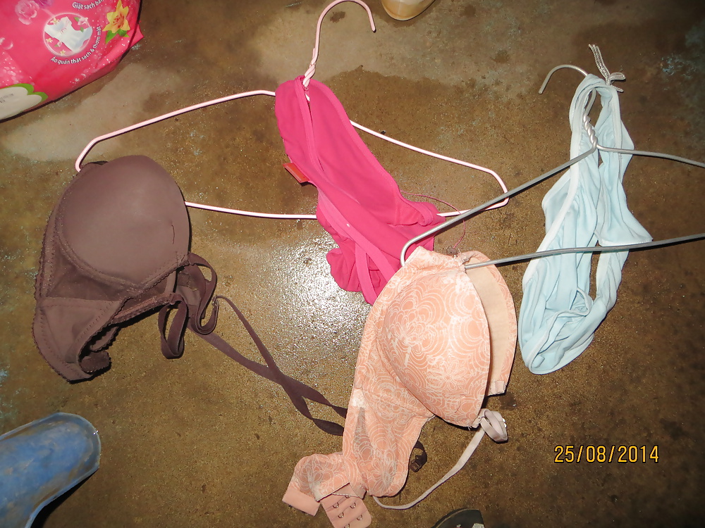 Sex Sexy panties & bras of 2 beautiful girls 25-08-2014 image