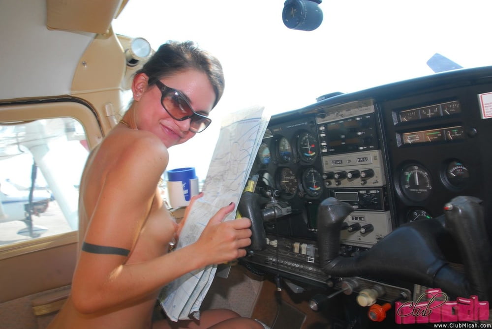 Images Of Nude Female Pilots.