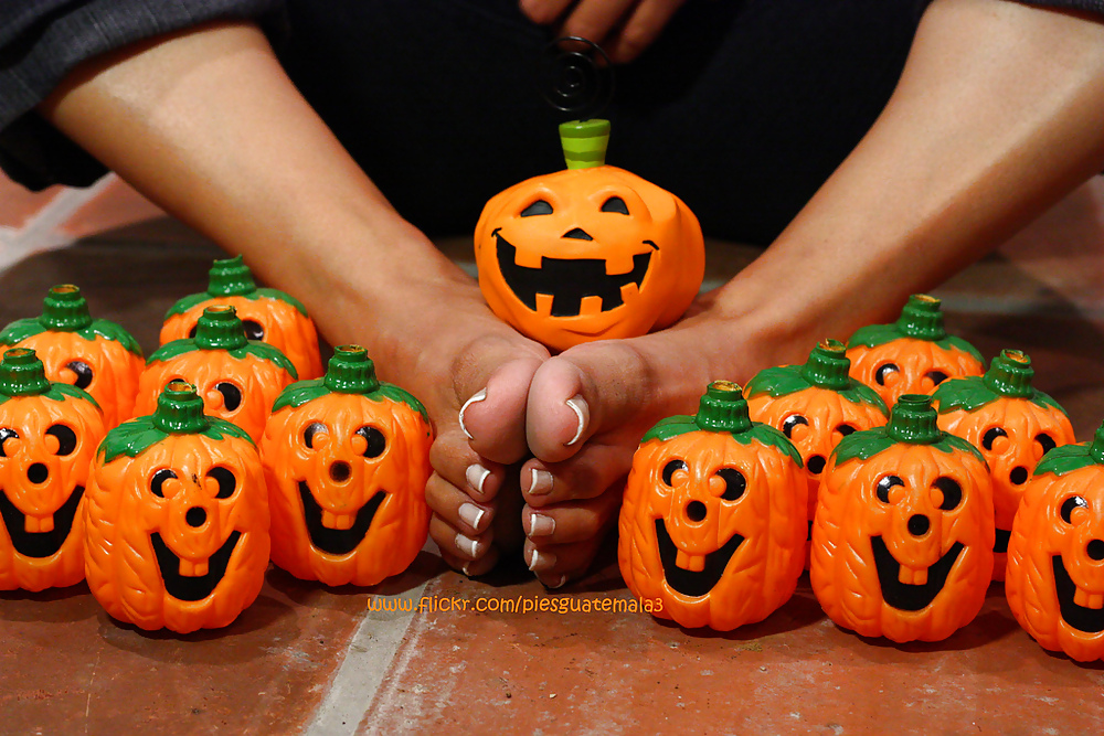 Sex Prety feet in heels 3 image