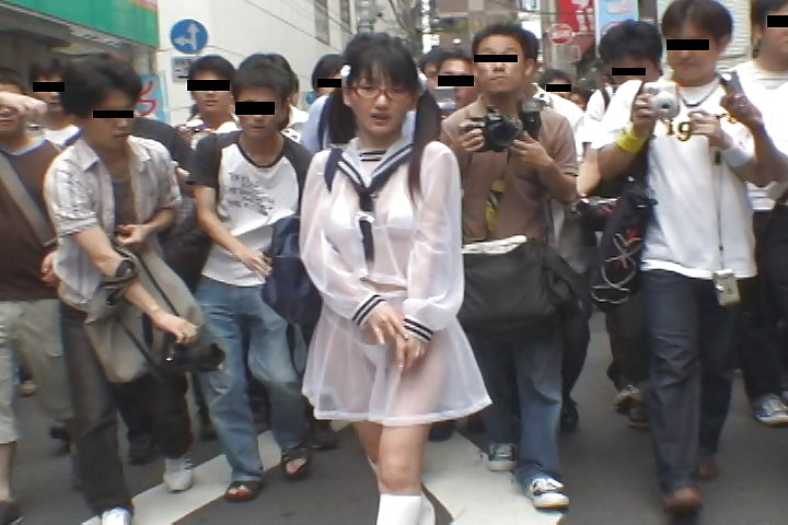 Japanese wife public sex-4418