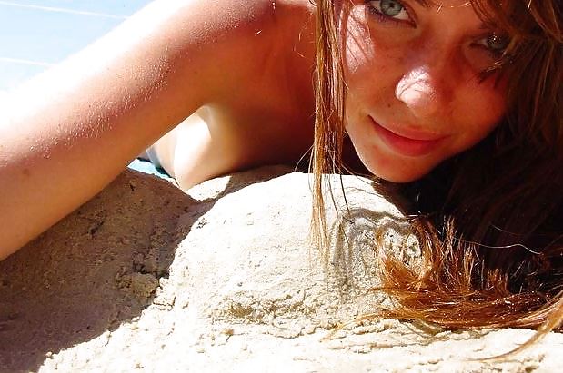 Sex Jeune fille nue a la plage image