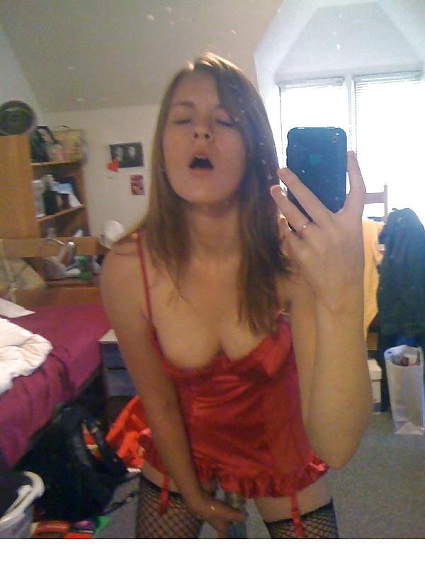 Sex MOAR Nude Teen Selfies image
