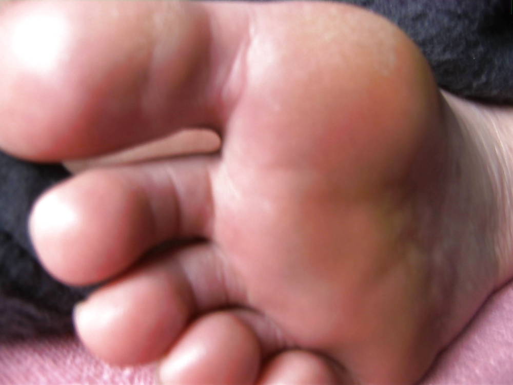 Sex Vicky 's Feet - Foot Model with smooth soles image