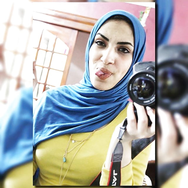 Sex Sexy hijabi girl - Cum on her image