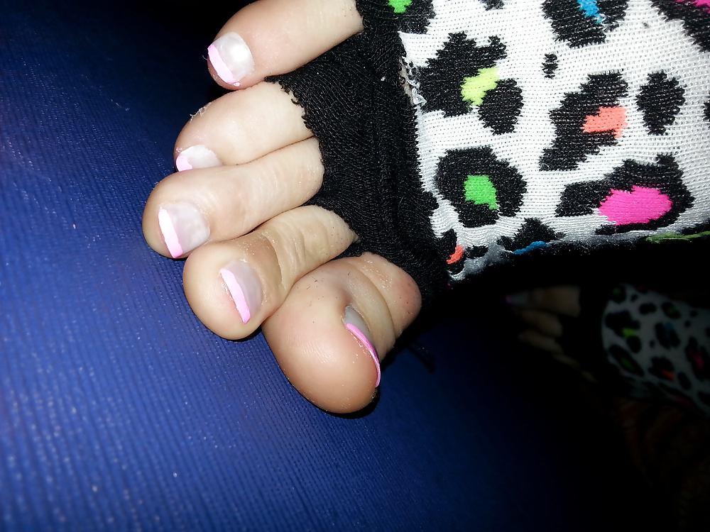 Sex Sexy soles and long toes in socks and nylons image