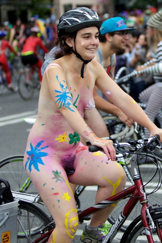 Hairy Bodypainted Girl From Fremont Solstice Race Pics Xhamster Hot Sex Picture