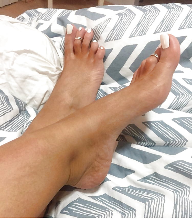 Sex Sexy Milf Feet (Aussie Milf, Instagram, Tall) image