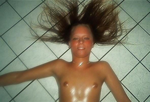 Sex Hot Tanned & Oiled Teen image