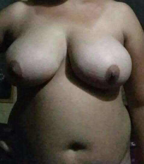 Desi bhabhi sexy bra