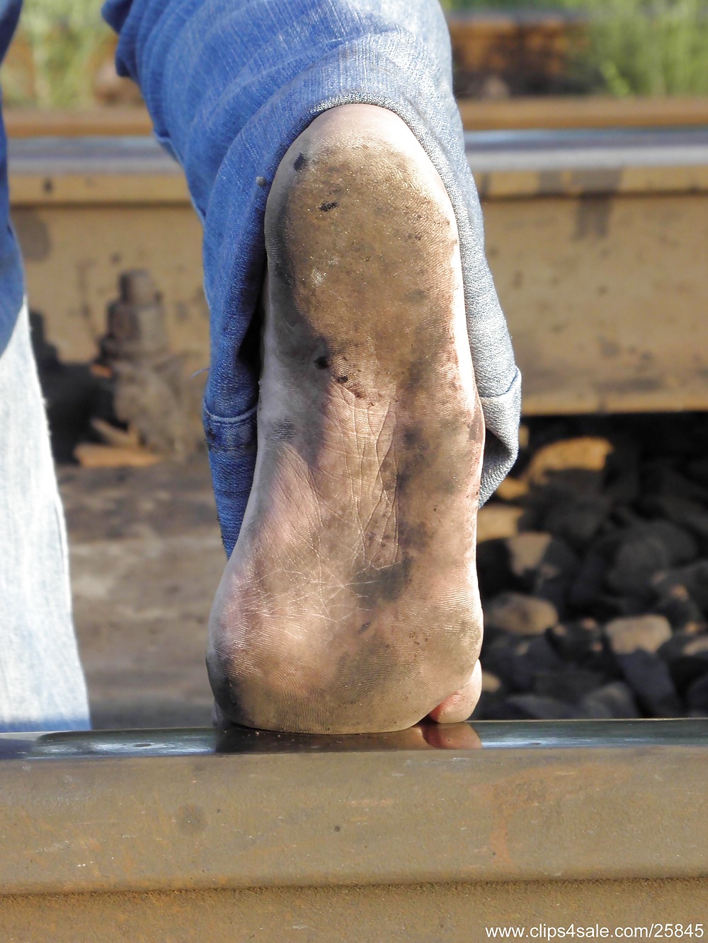 Sex Railway dirty feet image