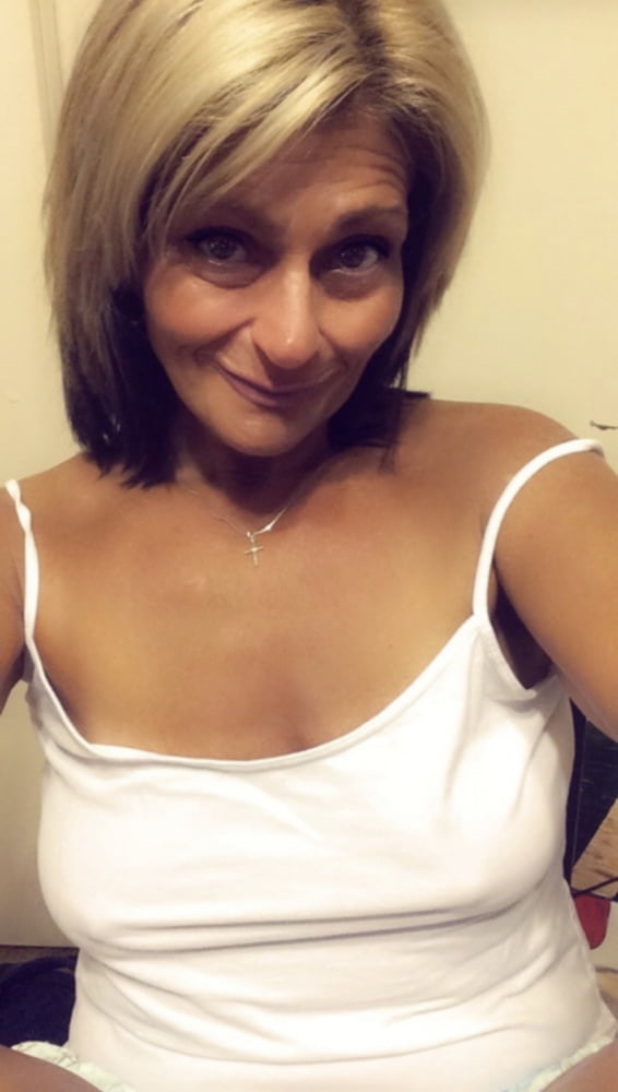 My Collection of Selfies - Milfs 4 - 54 Photos 