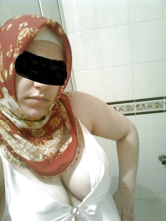 Sex Hot Turkey #35 (Turkish teens milfs moms mature slut wives) image