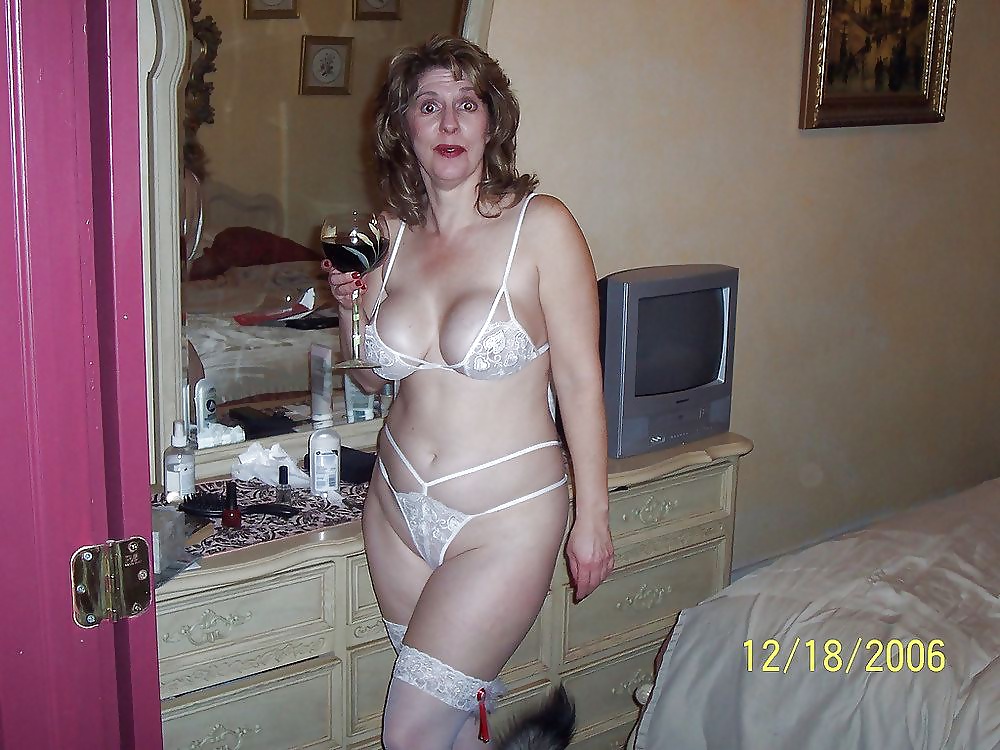 Sex Only the best amateur mature ladies wearing white panties.2 image