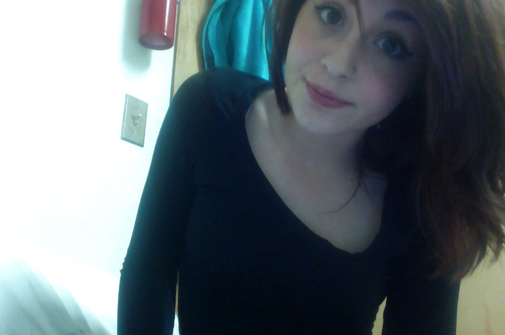 Sex Amateur Selfies image