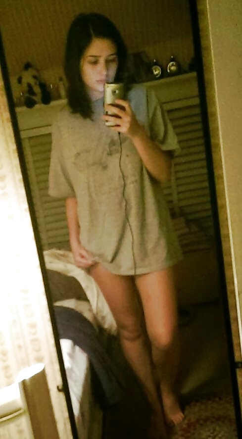 Sex my 19 yr old ex-FWBs image