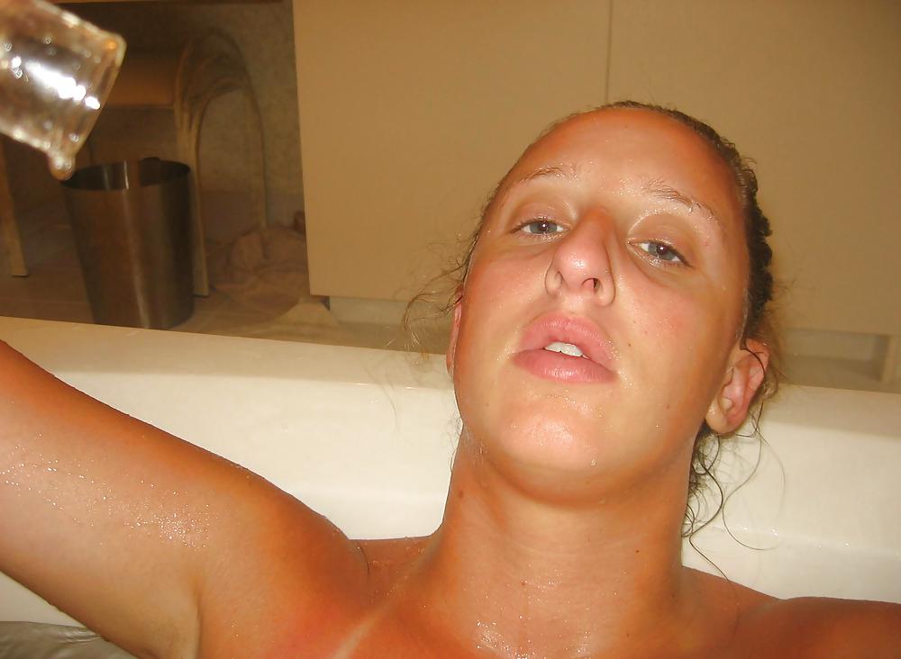 Sex Really Hot Busty Blond Amateur Self Pic image