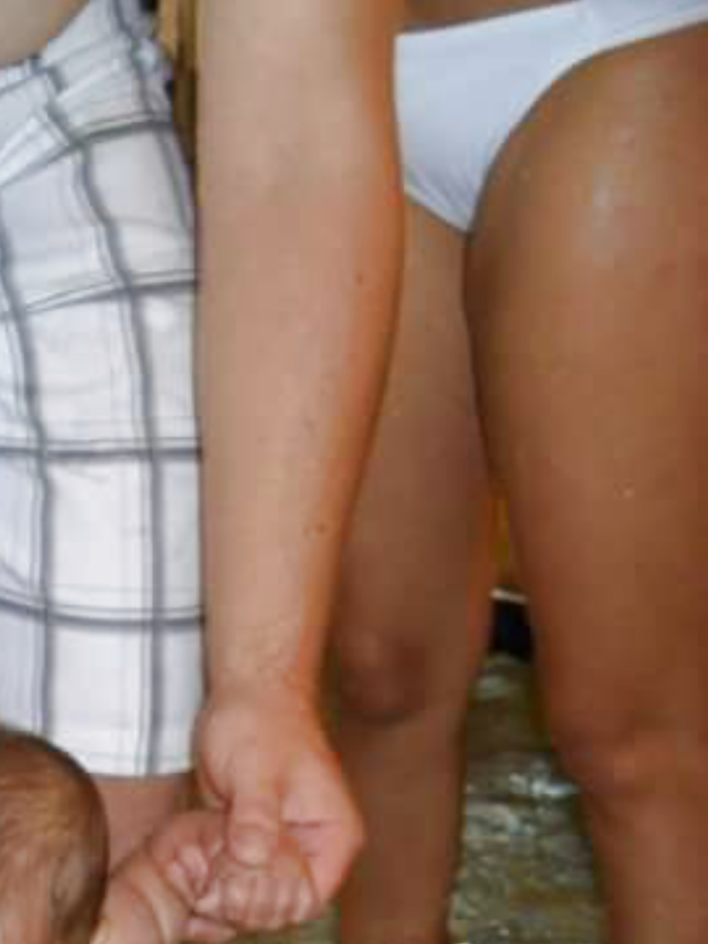 Sex Amateur teen Camel Toes image