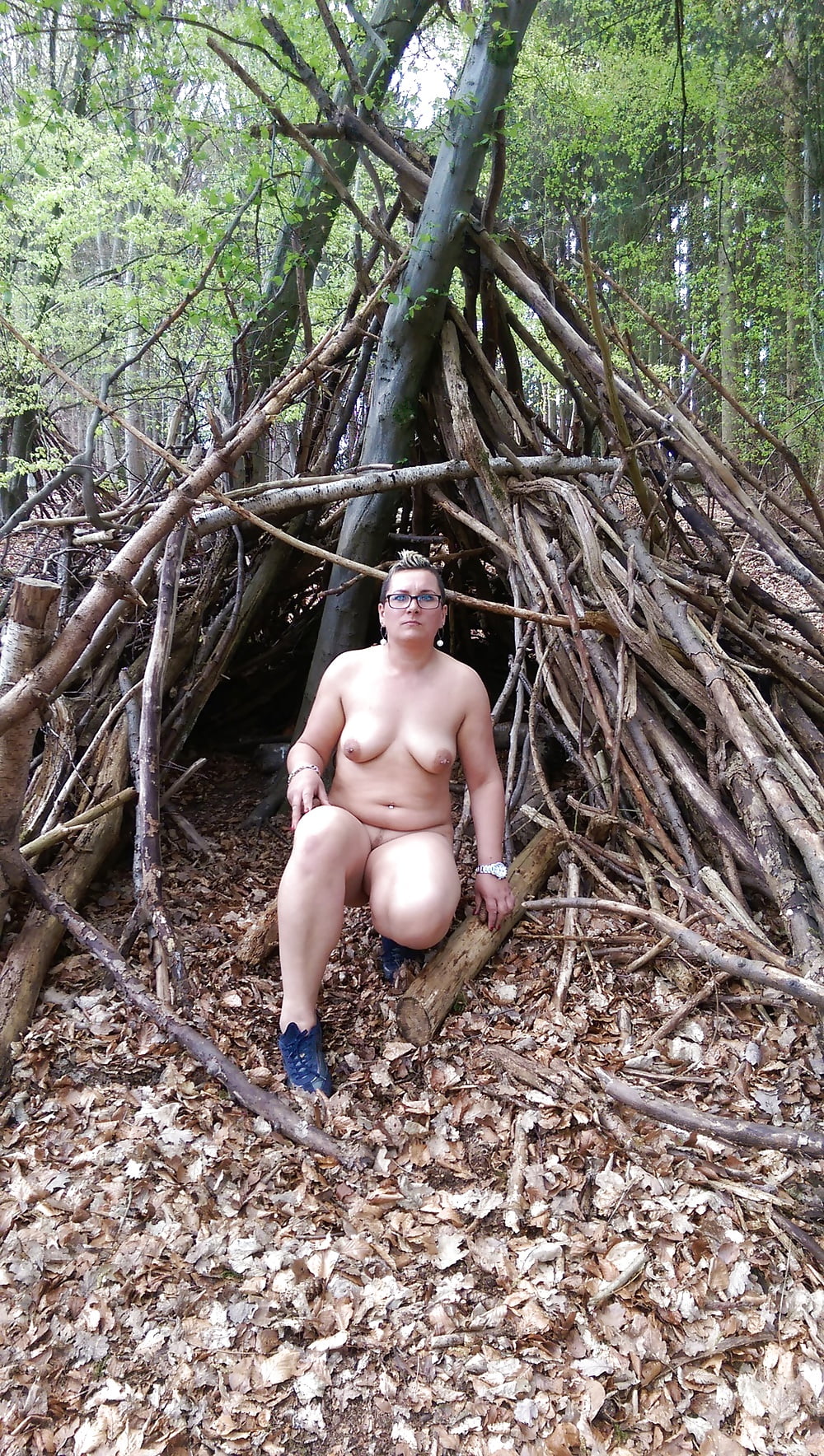 Sex Fitnes in forest image