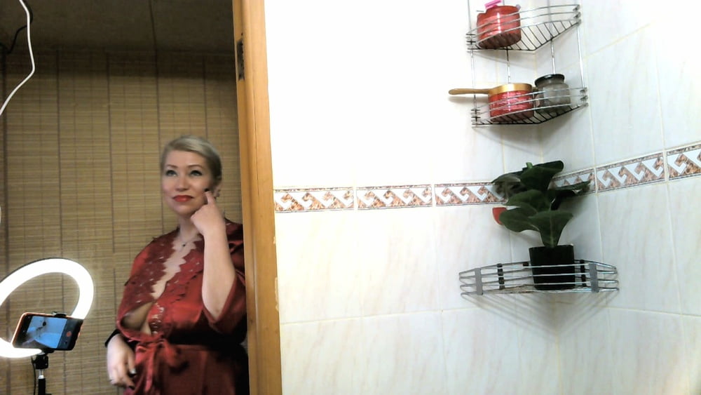 Hot russian MILF Aimee sucking & masturbates in shower! - 201 Pics 