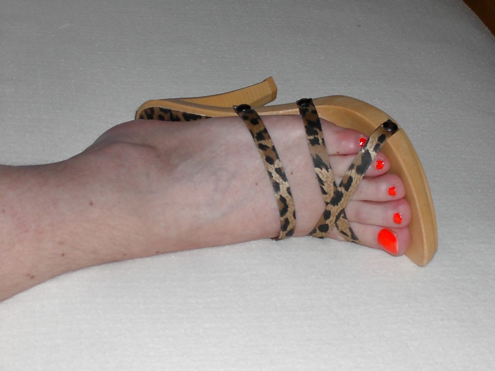 Sex Nice Feet and High Heels and Toes Vol.4 image