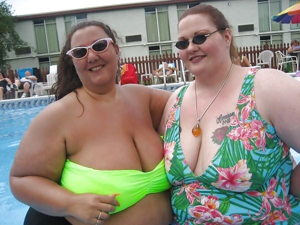 Sex Saggy tits in swimsuit. image