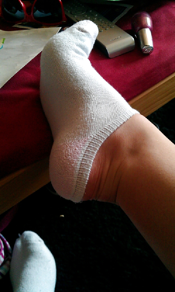 Sex EMILY'S STINKY WHITE ANKLE SOCKS image