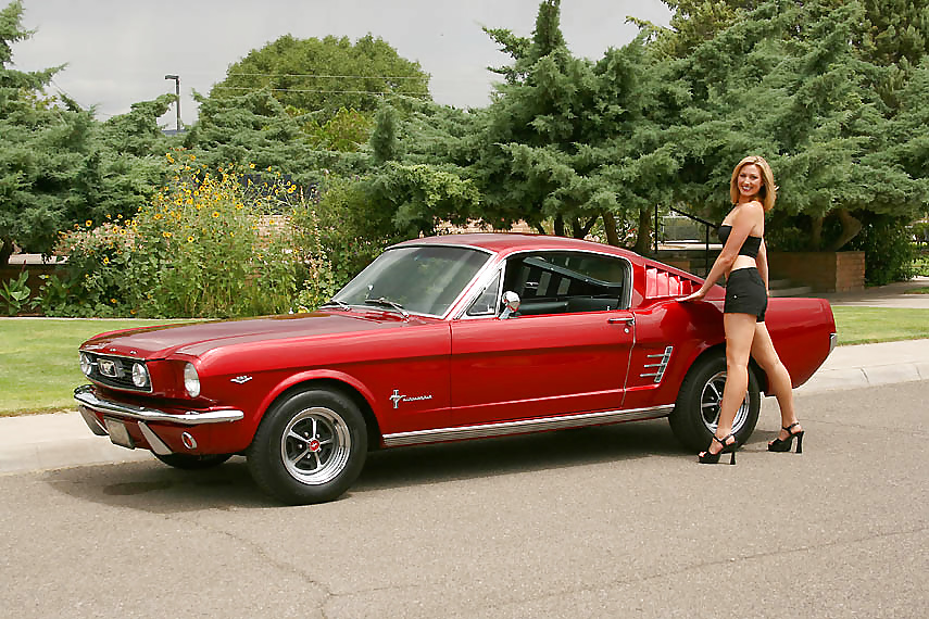 Hot ladies and Hot Mustangs.