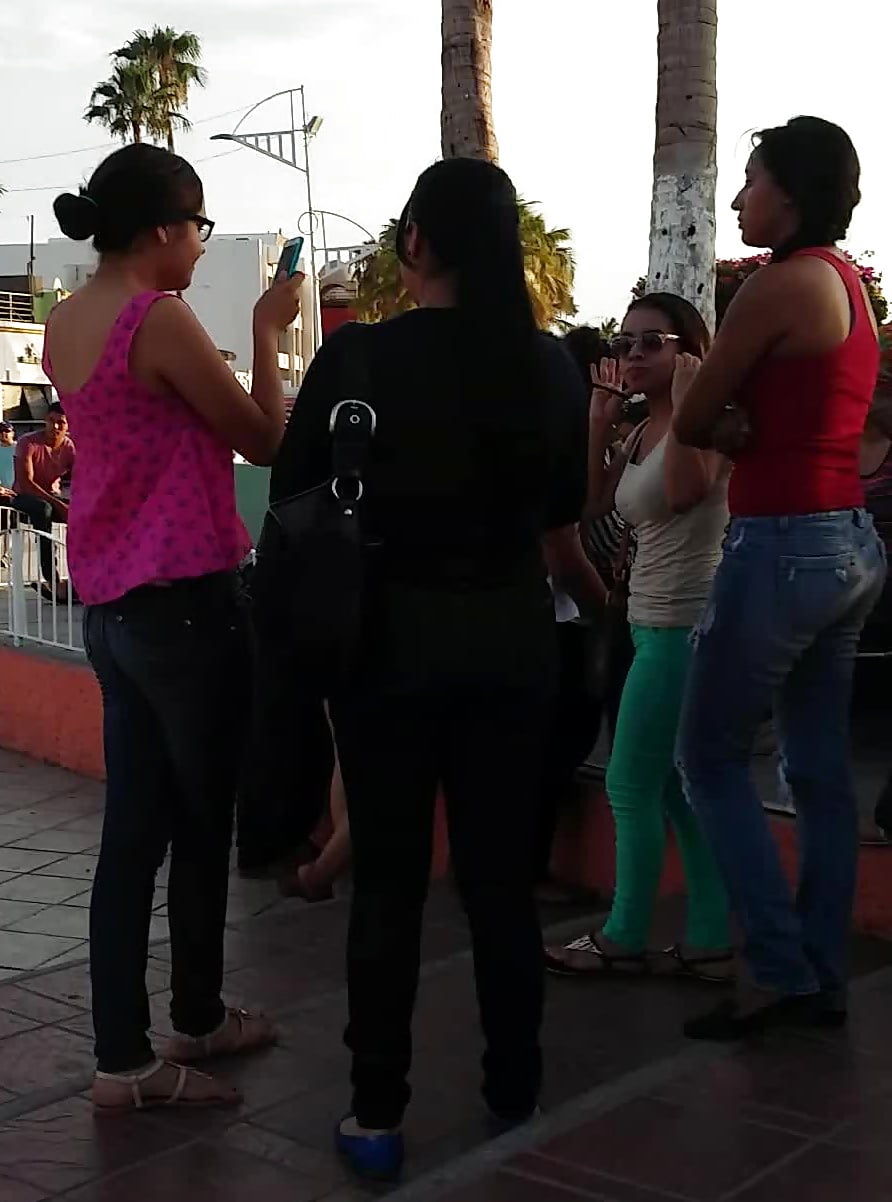 Sex Voyeur streets of Mexico Candid girls and womans 17 image