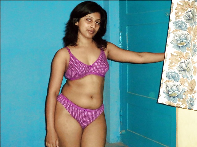 Sex Amateur Indian Desi whores exposed image