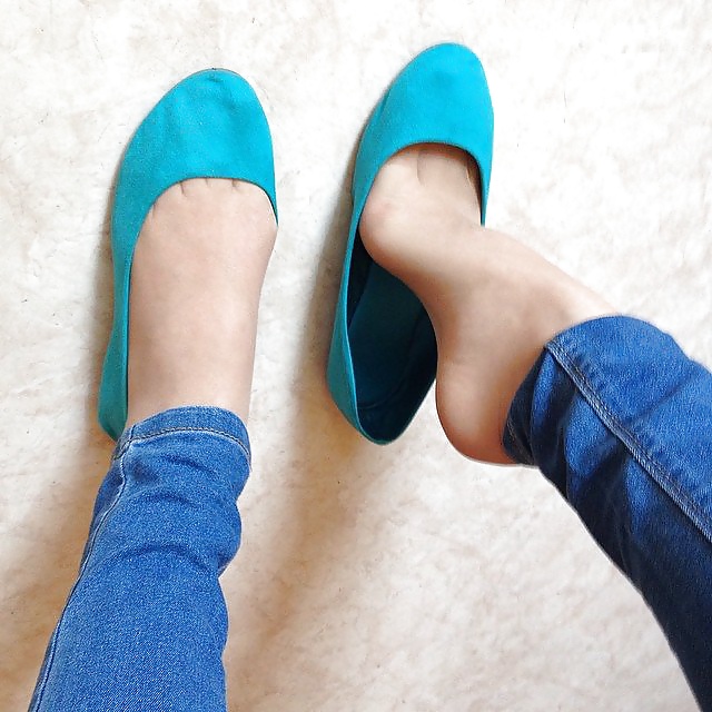 Sex Hijab gf feet image