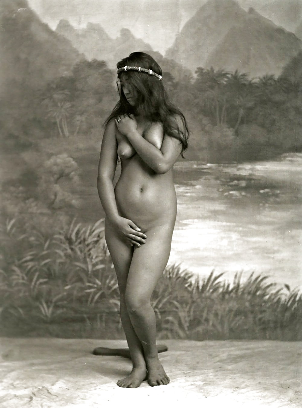 More related tahiti girls nude.
