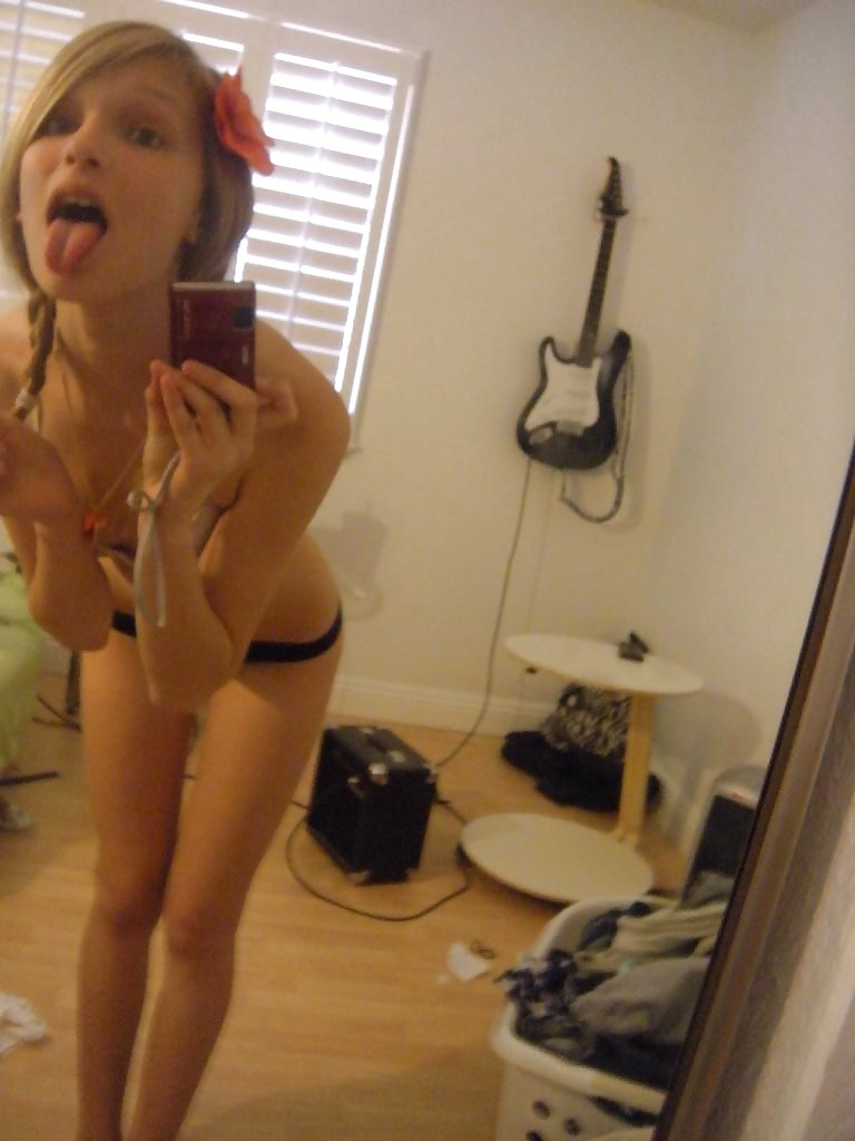 Sex Teen Selfshot 2 image